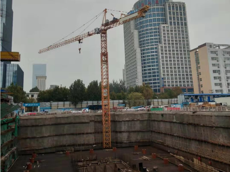 塔吊展示